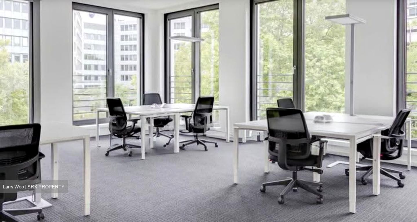 Zhongshan Mall (D12), Office #622072071